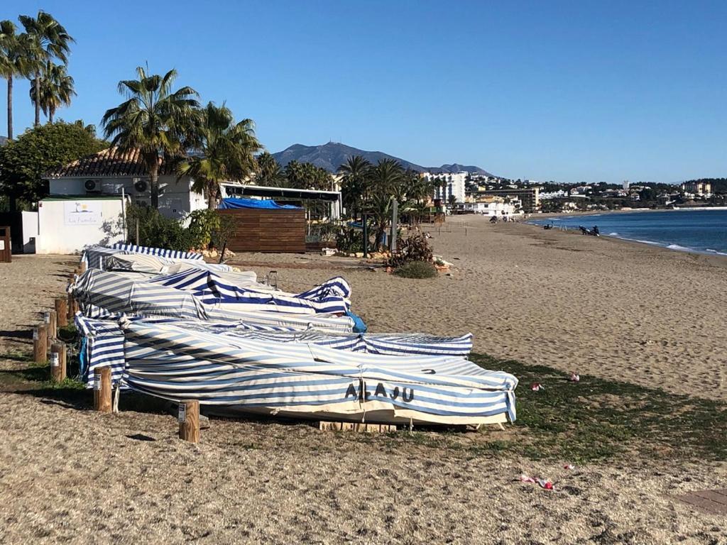 La Cala Beach Home - Beachfront Few Steps Away From Sandy Beach La Cala De Mijas Exterior foto